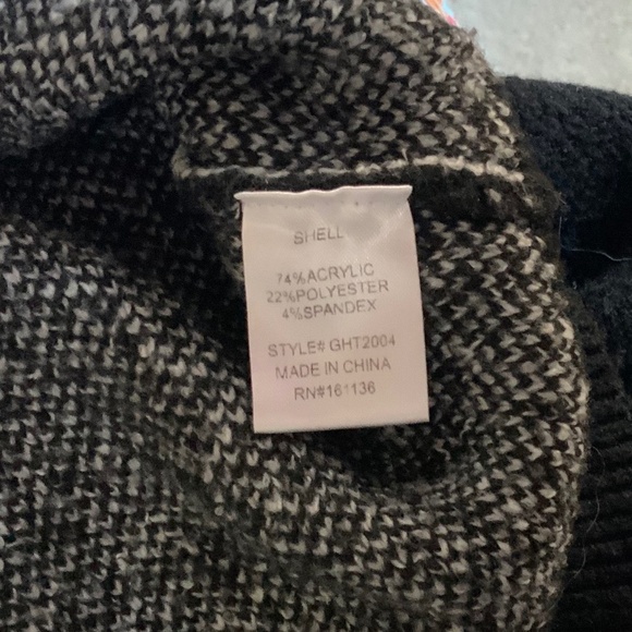 Smile Long Sleeve Smiley Face Black Sweater Size S/M - Picture 8 of 9